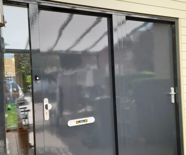 Deuren schilderen Grijs Leenders Schilderwerken